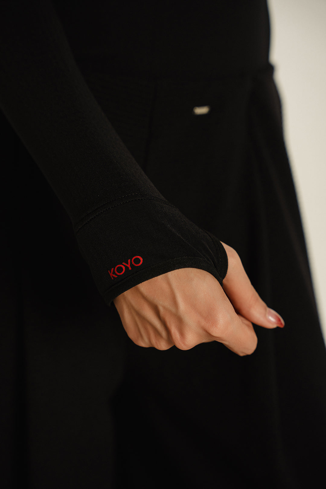 Form Fitted Raglan Jacket - Black