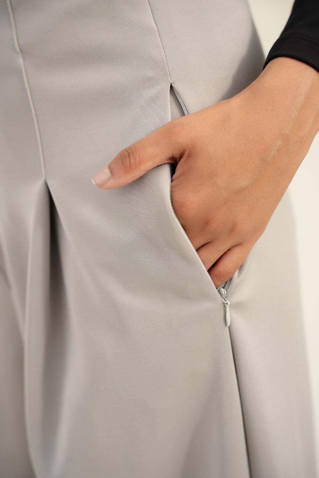 Wide Legged Pants - Grey
