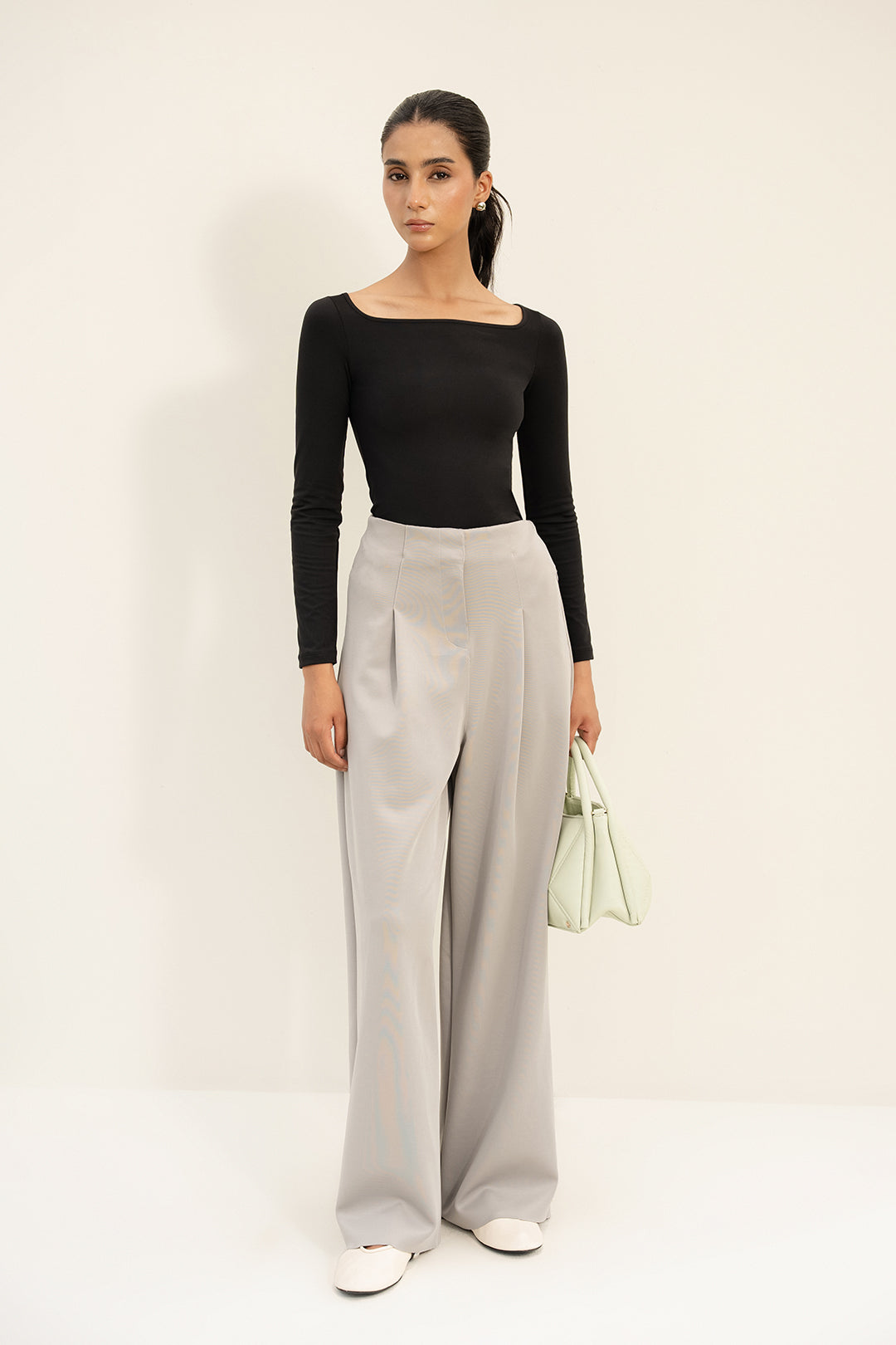 Wide Legged Pants - Grey