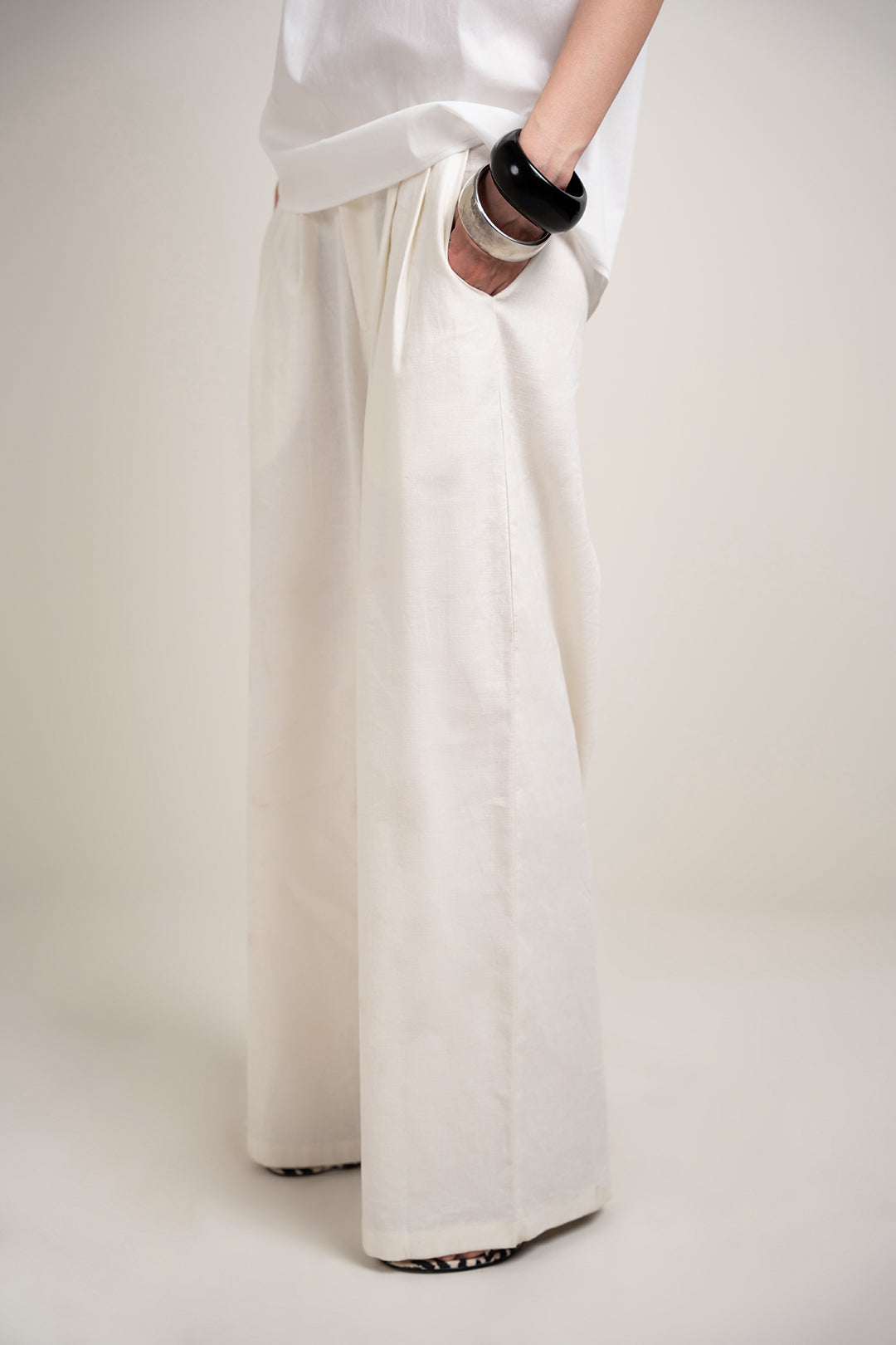 Linen Wide Legged Pants - Off White
