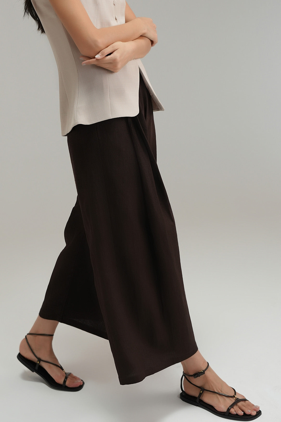 Pleated Relaxed Pants - Mocha